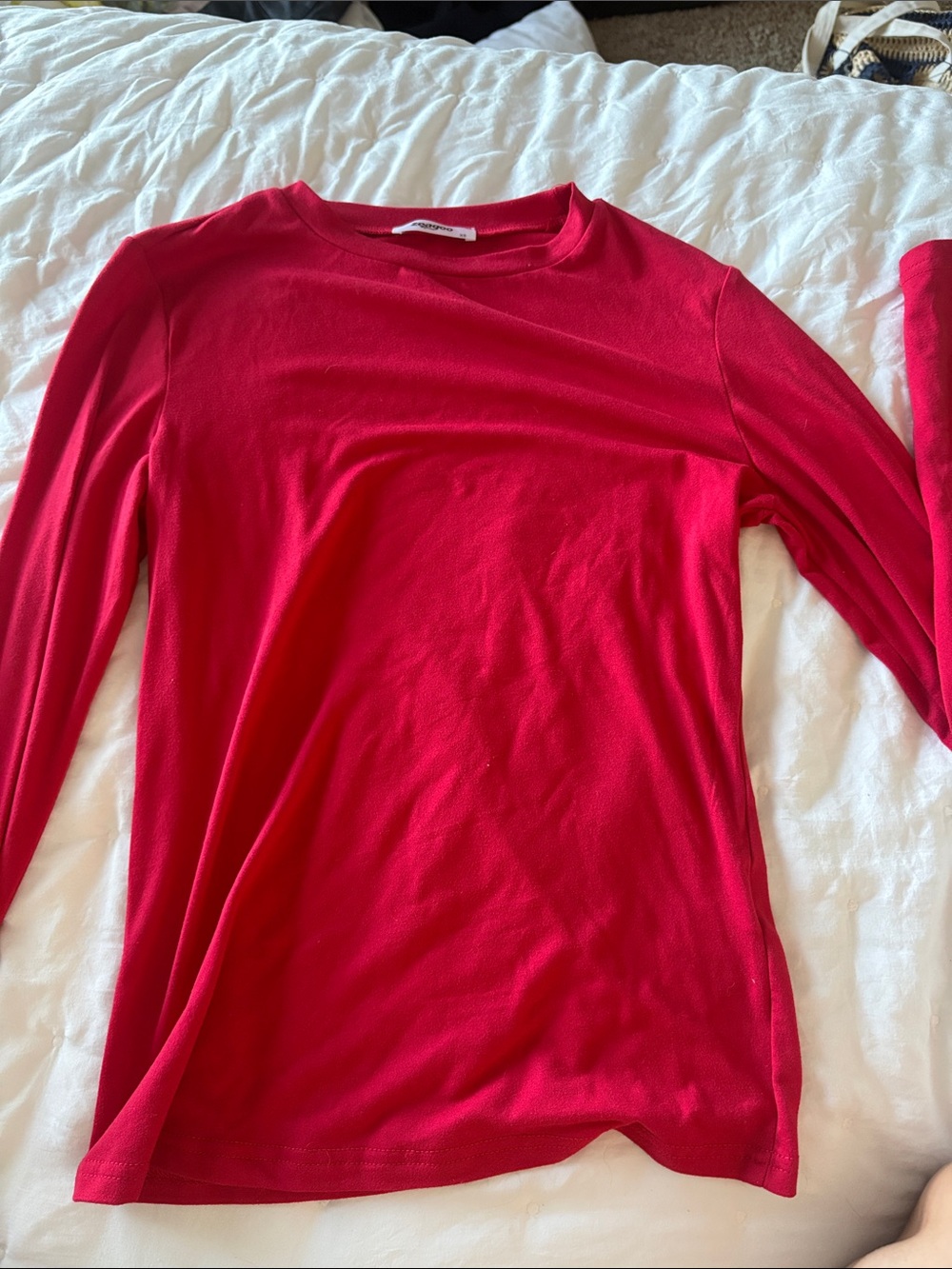 zeagoo Red Long-Sleeve Crewneck Top